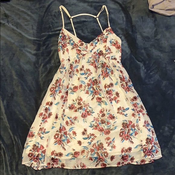 Summer dress - Picture 1 of 2